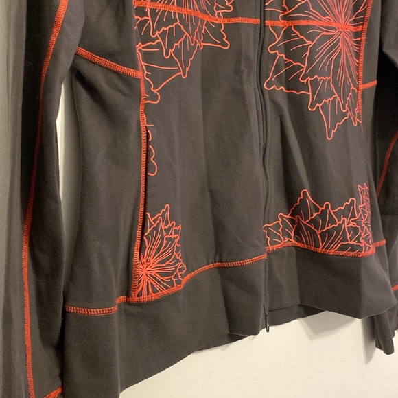 The North Face Women's Dark Gray Jacket with dark coral Floral Pattern - Picture 4 of 8